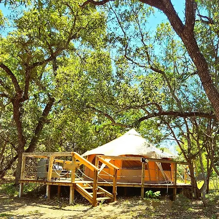 Hotel Al'S Hideaway Glamping Tents